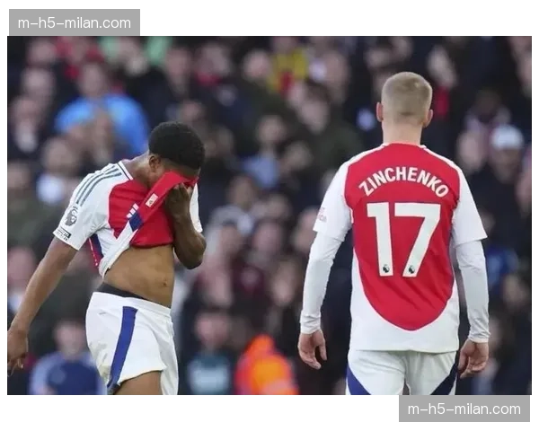 英超欧冠名额争夺白热化 利物浦曼联切尔西陷五分混战